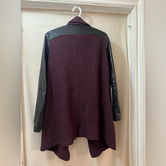 ⚪️Leather and wool blend women’s burgundy and black coat - Picture 6 of 9